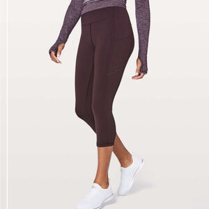 Lululemon Speed Up Crop 21"
Merlot